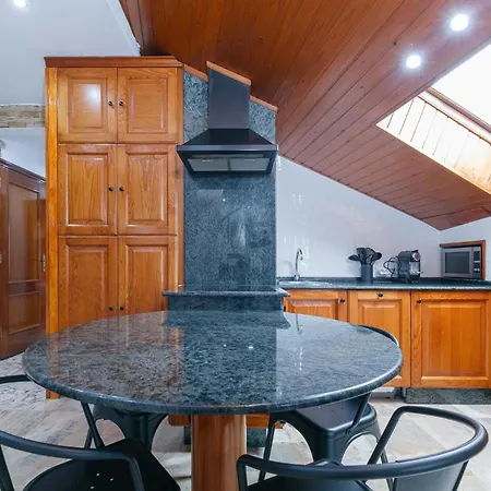 Ático Dúplex con Terrazas Privadas Vigo Centro 2 hab ツ by Rias Baixas Rentals