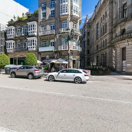 Ático Dúplex con Terrazas Privadas Vigo Centro 2 hab ツ by Rias Baixas Rentals